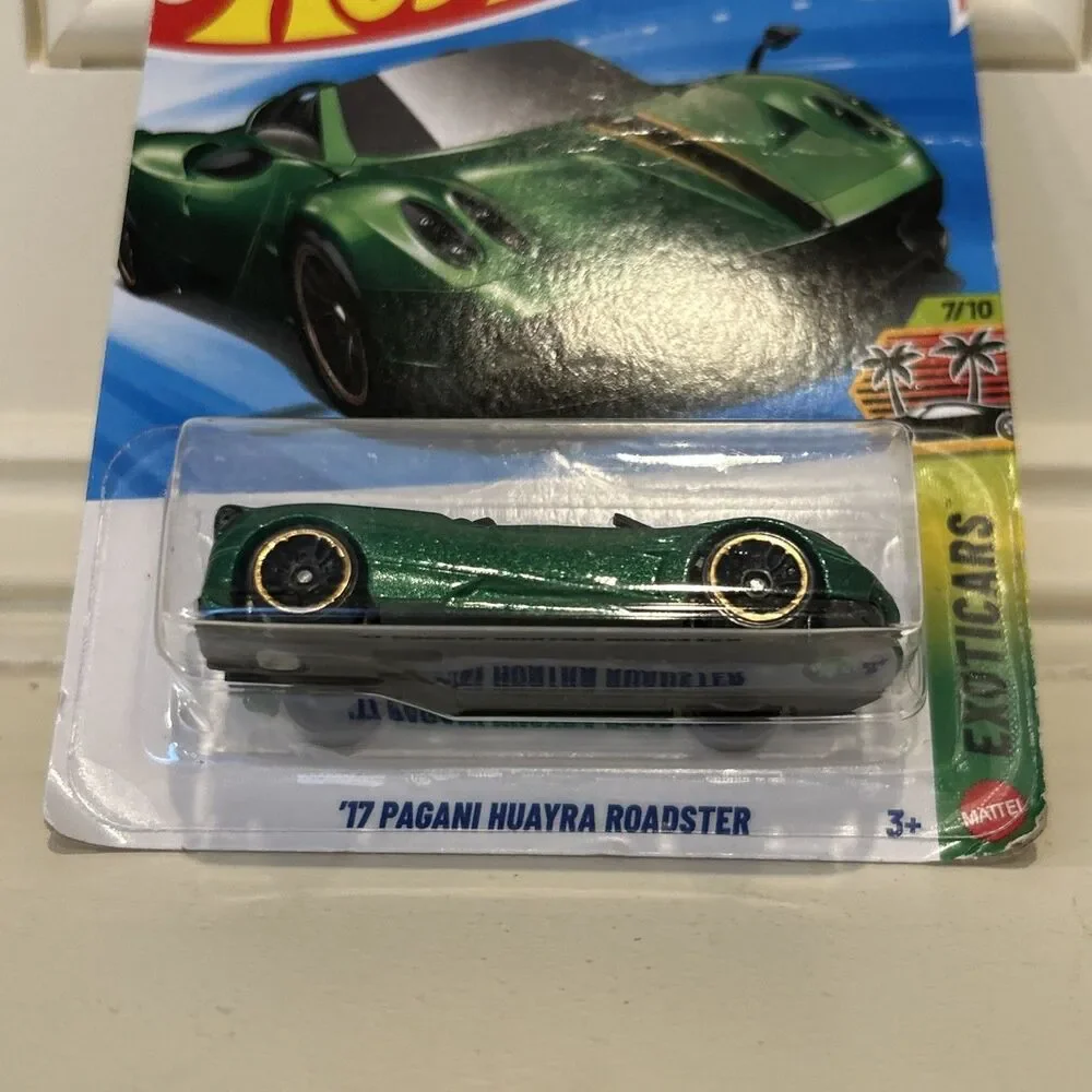Hot Wheels 17 Pagani Huayra Roadster Green #101 101/250 - 2026 Exoticars